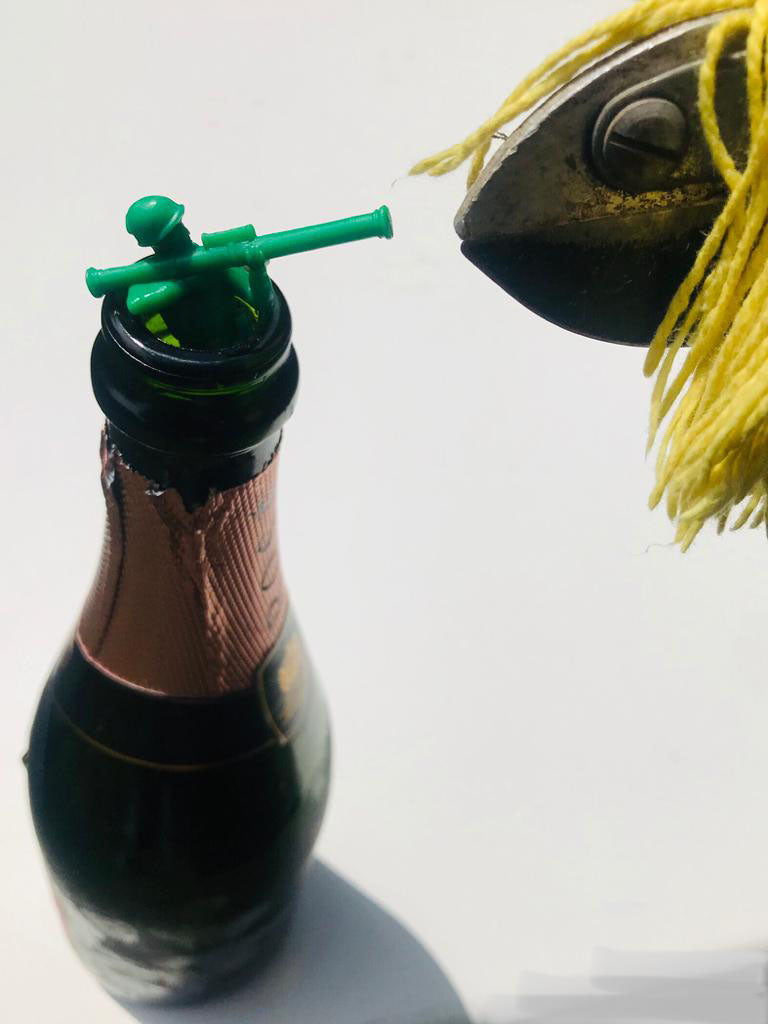 Ma bouteille, 2021, photographie encadrée 60 x 45 cm